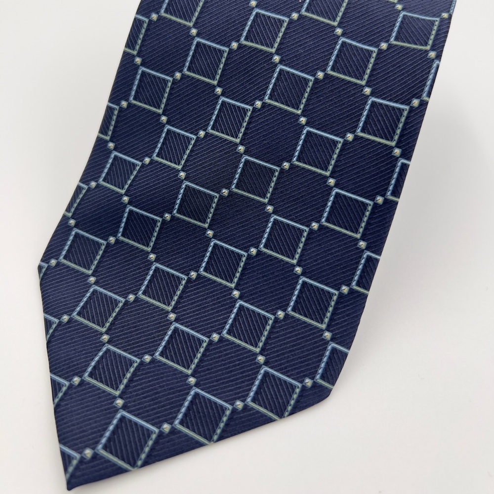 Nautica 100% Silk Tie Made in USA Navy Necktie 58.5” x 4”